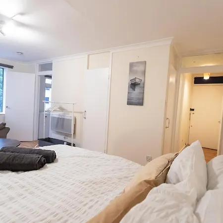 Apartamento October Disc - Long - Contractors Bristol