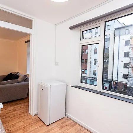 October Disc - Long - Contractors Apartment Bristol