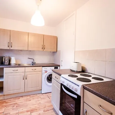 October Disc - Long - Contractors Apartment Bristol
